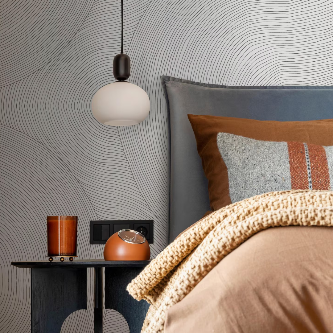 Monochrome Concentric Circle Wallpaper