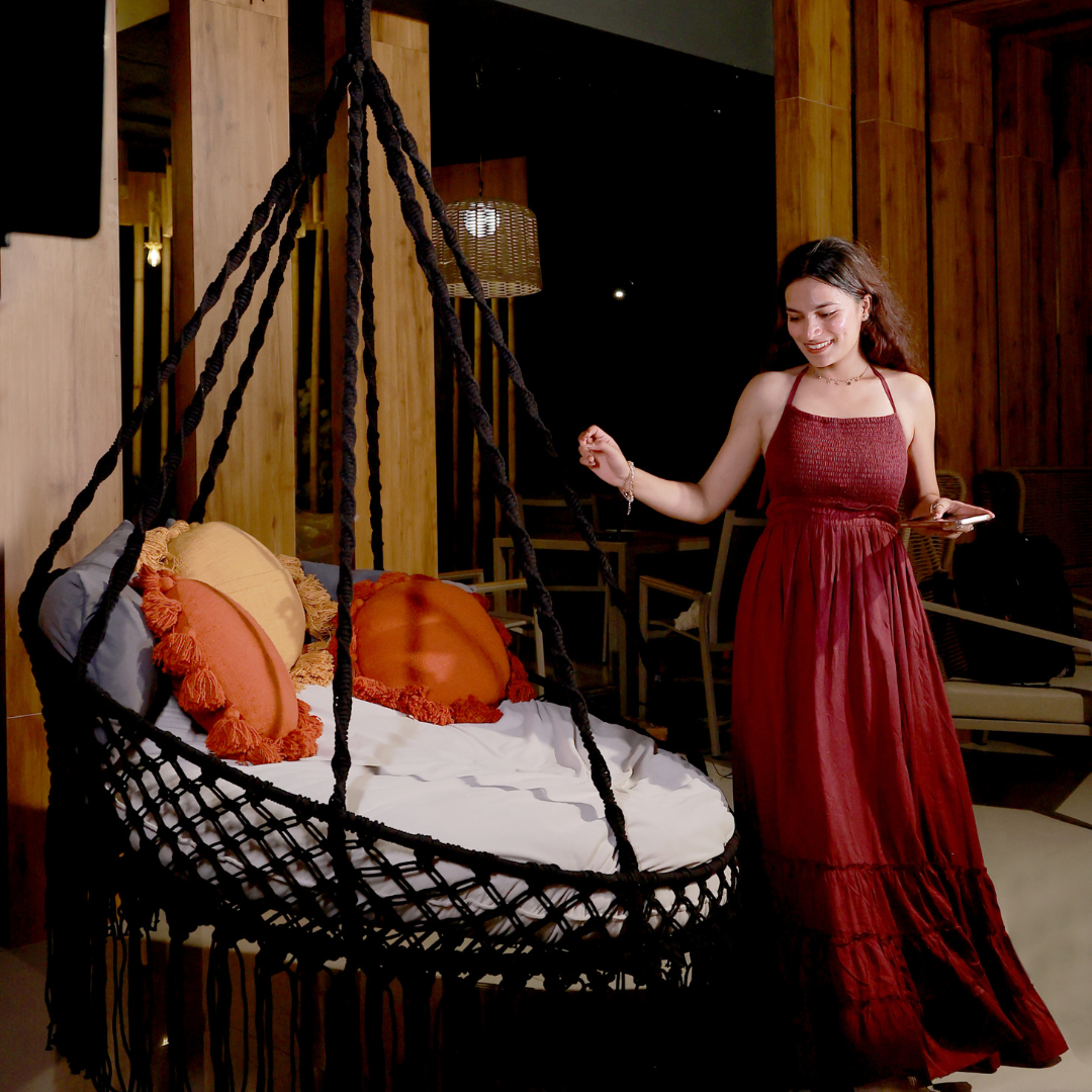 Cocoon Lounger Swing
